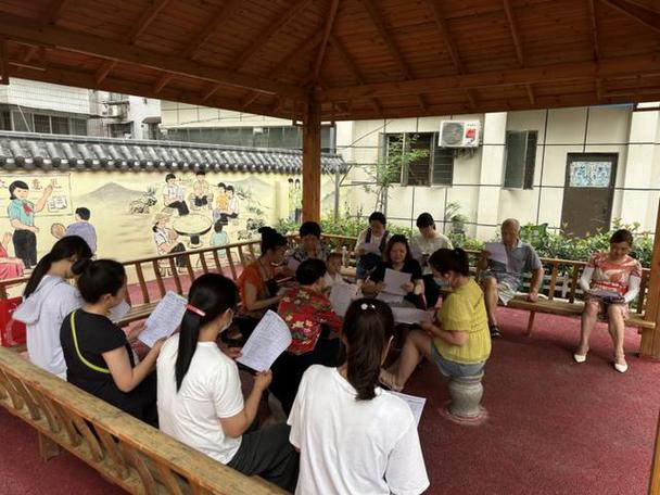 高爾夫球包大容量實(shí)用性能詳細(xì)測評