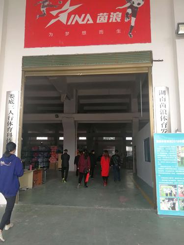 高爾夫初學(xué)者必備球具套裝推薦